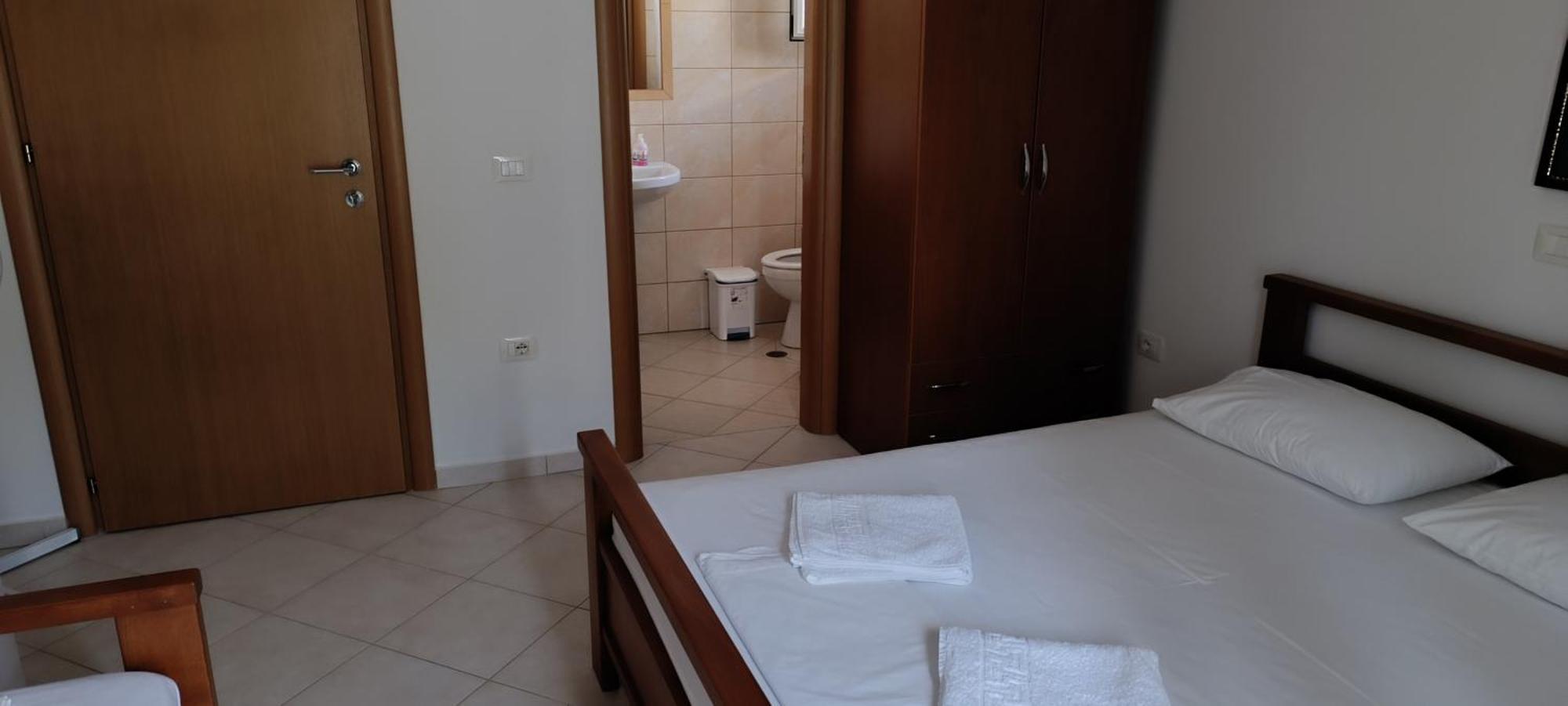 El Doro Rooms Dhermi Bagian luar foto